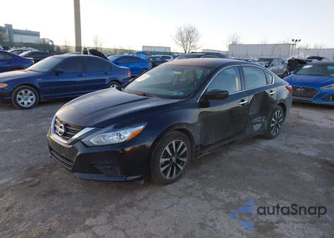 2018 Nissan Altima 2.5 Sv z USA, uszkodzony, nr VIN 1N4AL3AP0JC147059